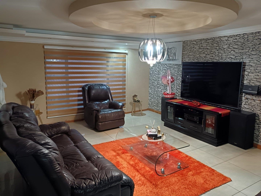 4 Bedroom Property for Sale in Vista Park Free State